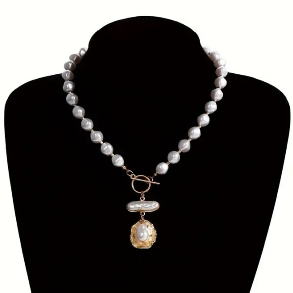 💎 Pearl Necklace Fashion Statement - Picture 1 of 12